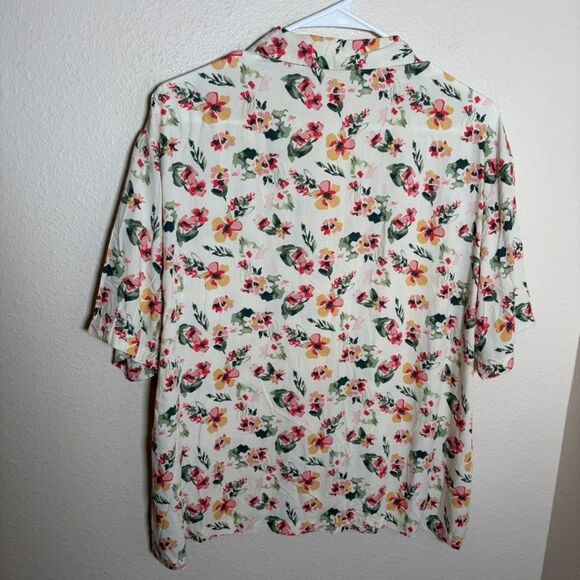 Uniqlo Shirt Women's Large Floral Button Up Short Sleeve Casual Boho Top - Picture 4 of 8